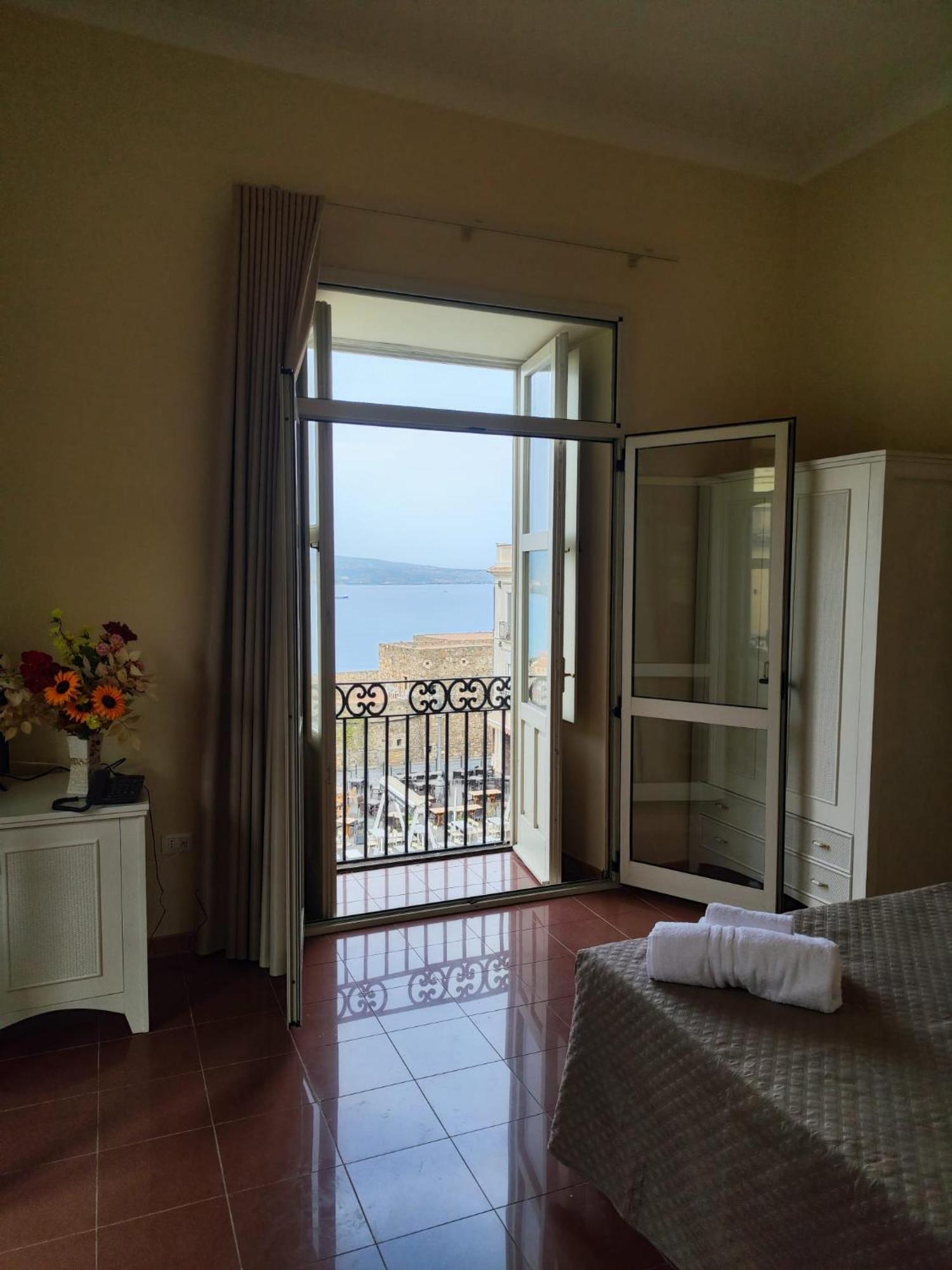 Hotel Della Piazza Pizzo  Zewnętrze zdjęcie
