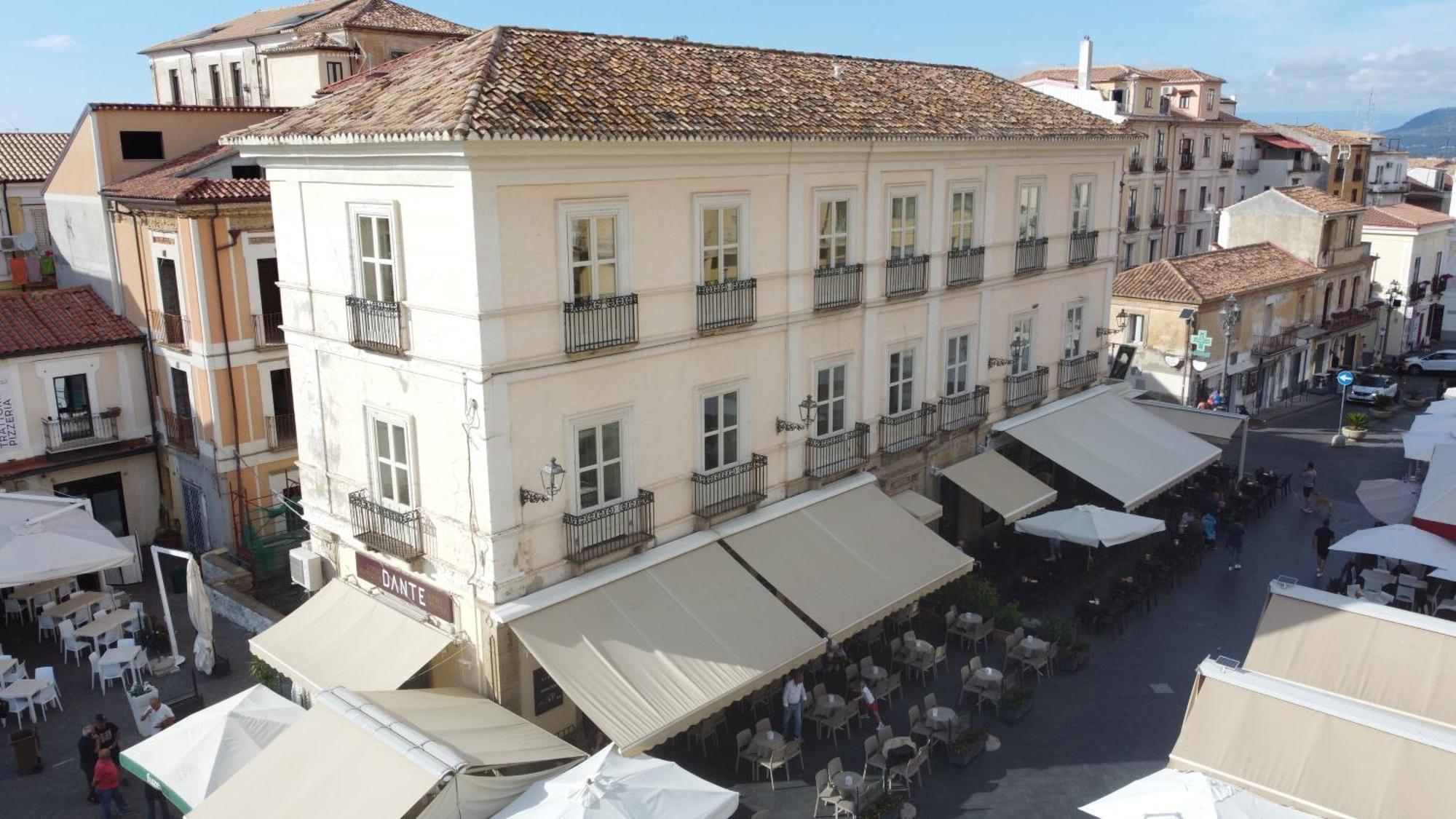 Hotel Della Piazza Pizzo  Zewnętrze zdjęcie