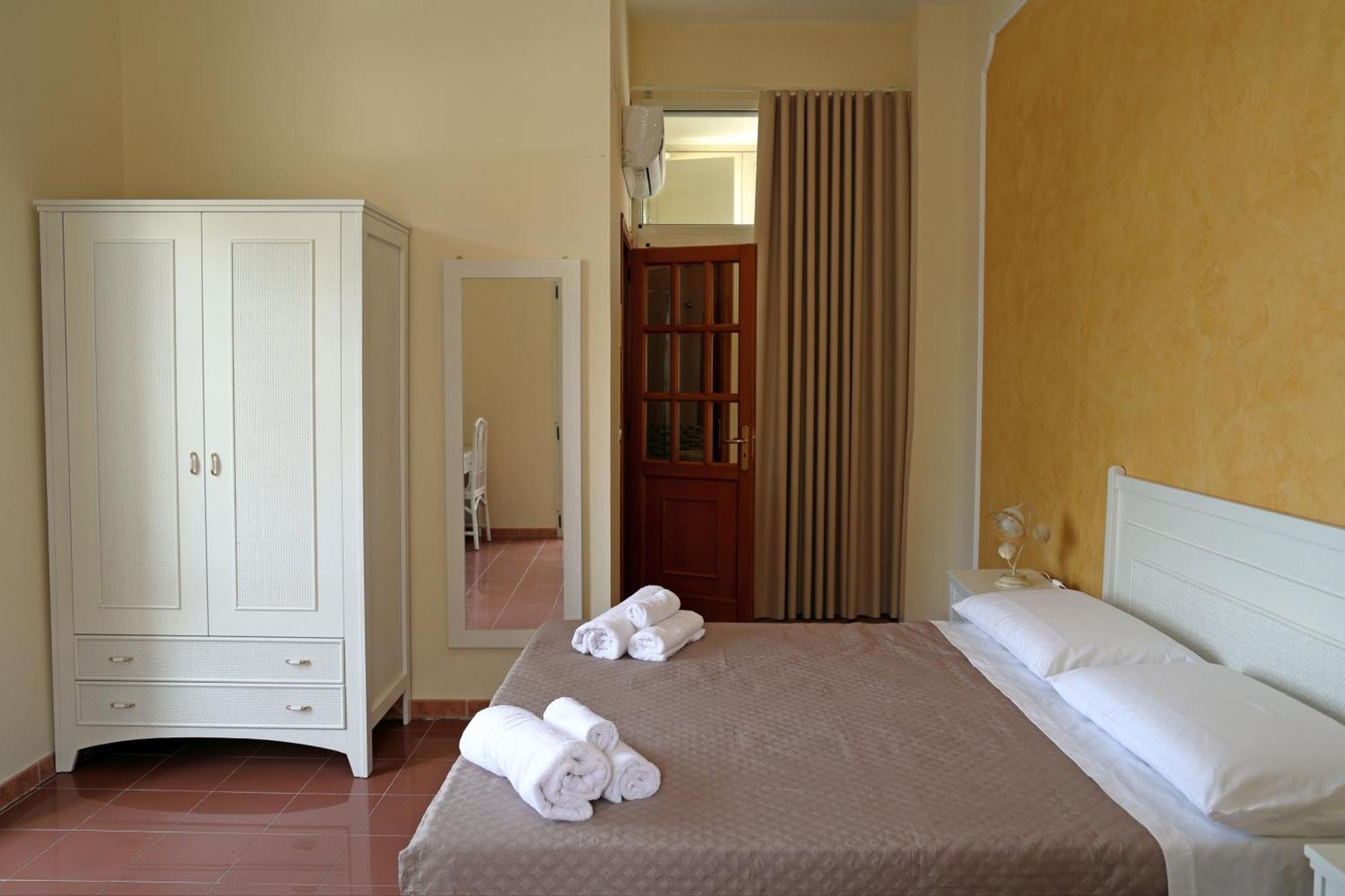 Hotel Della Piazza Pizzo  Zewnętrze zdjęcie