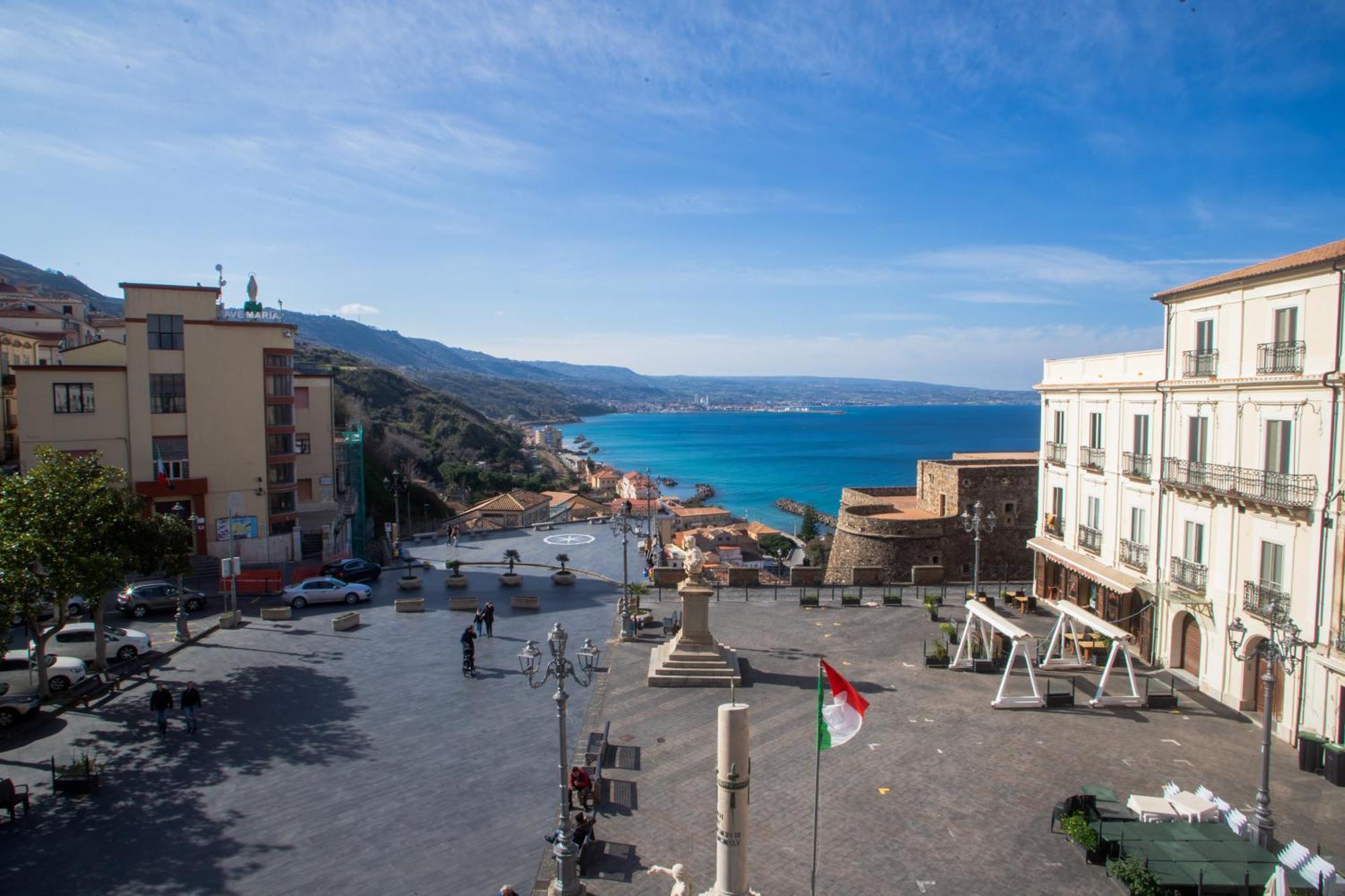Hotel Della Piazza Pizzo  Zewnętrze zdjęcie
