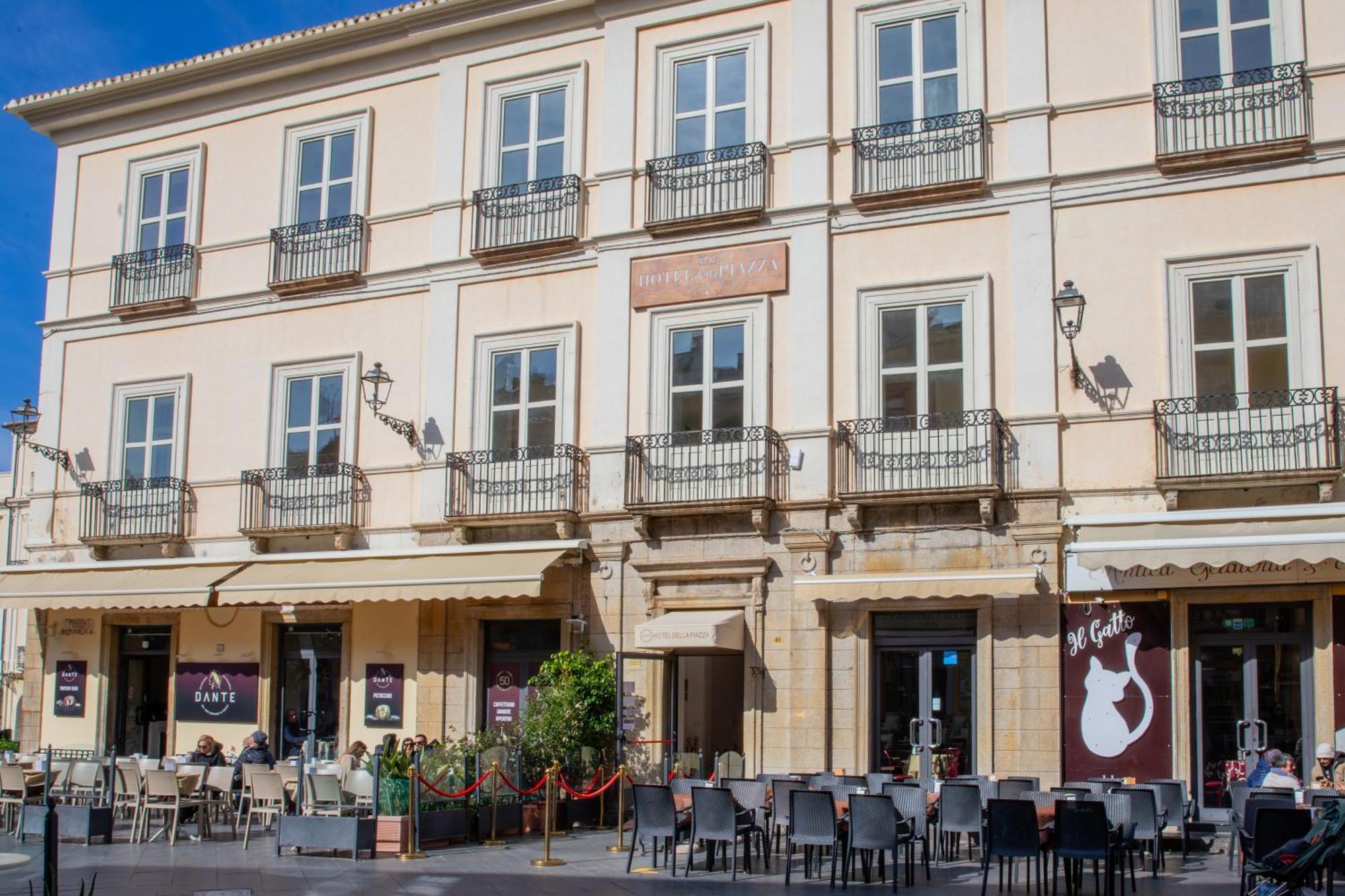 Hotel Della Piazza Pizzo  Zewnętrze zdjęcie